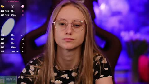 Snapshot of angeellina chatting on January 18, 2025, 11:00 pm angeellina online show from January 18, 2025, 11:00 pm