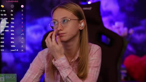 Snapshot of angeellina chatting on January 22, 2025, 8:17 pm angeellina online show from January 22, 2025, 8:17 pm