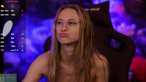 Snapshot of angeellina chatting on January 24, 2025, 6:35 pm angeellina online show from January 24, 2025, 6:35 pm