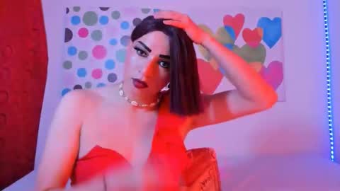 AngiePerry online show from December 3, 2025, 12:14 pm