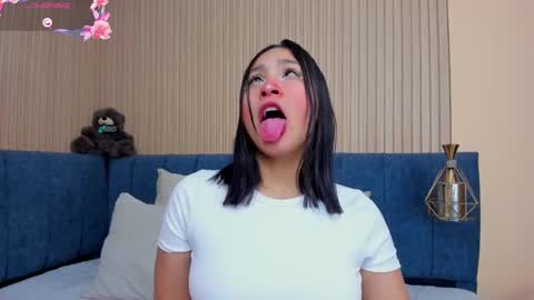 angel__ponce online show from September 18, 2025, 7:27 pm