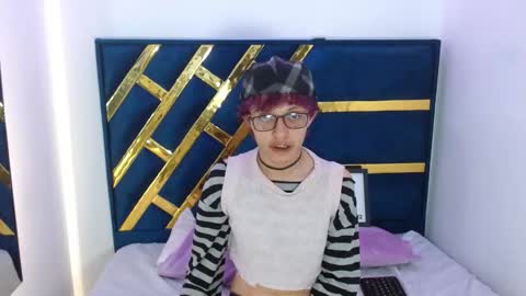 Snapshot of angel_adrien chatting on January 9, 2026, 12:52 pm Angel online show from January 9, 2026, 12:52 pm