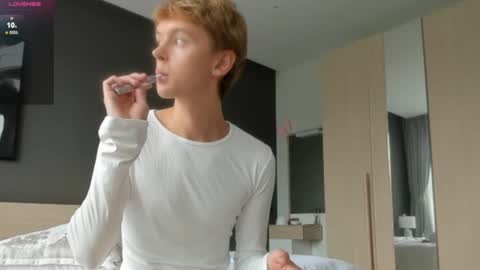 Snapshot of angel_andreww chatting on July 25, 2026, 9:29 am angel_andreww online show from July 25, 2026, 9:29 am