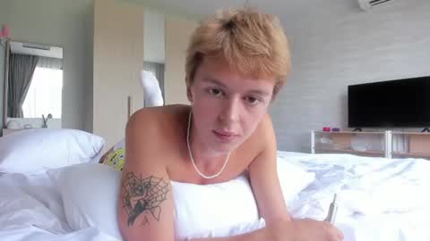 Snapshot of angel_andreww chatting on July 26, 2026, 6:54 am angel_andreww online show from July 26, 2026, 6:54 am