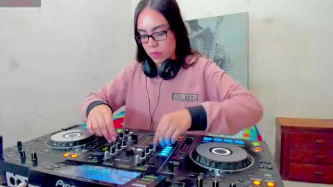 Anglica online show from October 22, 2025, 2:12 am