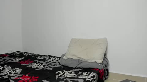 Angel Damons online show from February 28, 2025, 6:20 pm