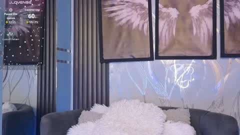 Snapshot of angel_dragun chatting on May 1, 2026, 2:27 am Angel-dragun online show from May 1, 2026, 2:27 am