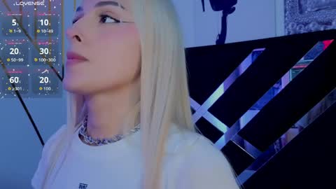 Snapshot of angel_dragun chatting on May 6, 2026, 3:13 am Angel-dragun online show from May 6, 2026, 3:13 am