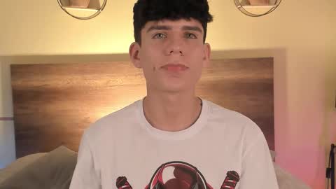 Snapshot of angel_eros_ chatting on February 6, 2026, 5:45 am Angel online show from February 6, 2026, 5:45 am