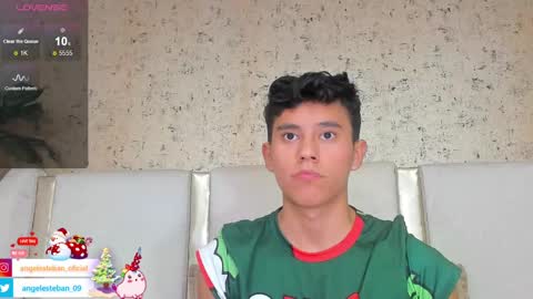 ngel Esteban  online show from December 14, 2024, 10:02 am