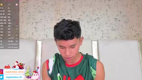 ngel Esteban  online show from December 29, 2024, 6:45 am