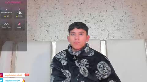 ngel Esteban  online show from February 15, 2025, 10:22 am