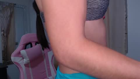 Snapshot of angel_girl10 chatting on May 17, 2026, 8:38 pm Angel Girl online show from May 17, 2026, 8:38 pm