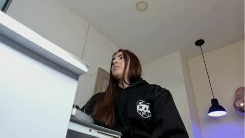 angel hardy online show from October 1, 2025, 11:49 am