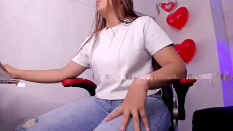 angel hardy online show from April 10, 2026, 10:53 am