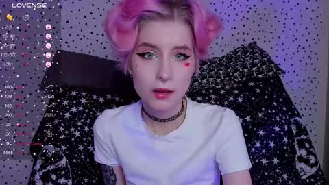 Angel Dust online show from March 1, 2026, 1:40 am