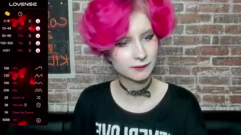 Snapshot of angel_julles chatting on May 8, 2026, 4:40 am Angel Dust online show from May 8, 2026, 4:40 am