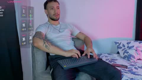 Snapshot of angel_kyrozz chatting on May 10, 2026, 8:14 pm angel_kyrozz online show from May 10, 2026, 8:14 pm
