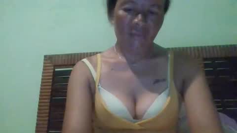 Snapshot of angel_mayah chatting on May 18, 2026, 4:51 am Angel Mayah online show from May 18, 2026, 4:51 am