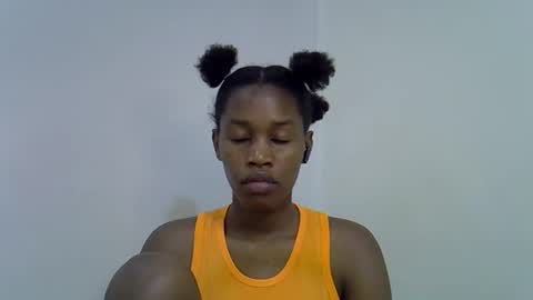 Snapshot of angel_mia5 chatting on November 12, 2025, 4:40 pm angel_mia5 online show from November 12, 2025, 4:40 pm