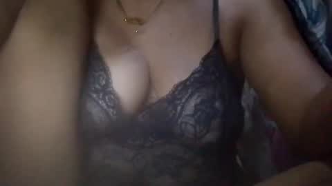 angel_pilipinaxxx10 online show from February 16, 2026, 1:07 pm