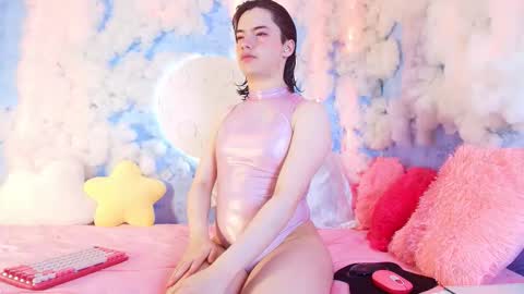 Angel online show from November 27, 2025, 9:22 am