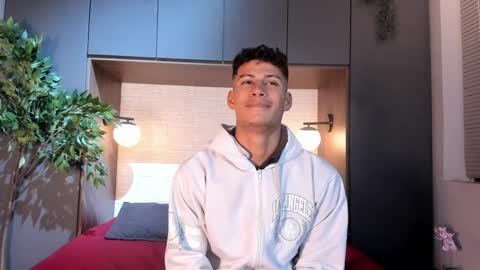 Snapshot of angel_silva_ chatting on April 9, 2026, 12:21 pm Angel online show from April 9, 2026, 12:21 pm