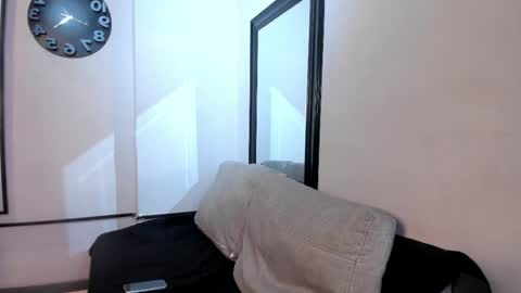 Snapshot of angel_silva_ chatting on April 23, 2026, 11:53 am Angel online show from April 23, 2026, 11:53 am