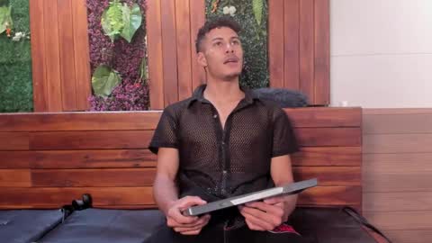 Snapshot of angel_silva_ chatting on May 1, 2026, 7:18 pm Angel online show from May 1, 2026, 7:18 pm