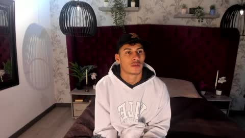 Snapshot of angel_silva_ chatting on May 2, 2026, 12:10 pm Angel online show from May 2, 2026, 12:10 pm