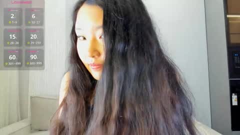 angel_soo online show from October 26, 2025, 1:17 pm