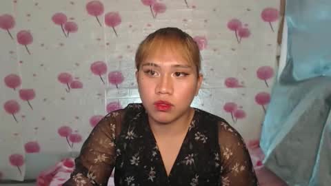 angel_sweet247 online show from January 14, 2026, 1:06 pm