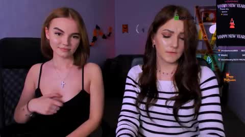 Angel online show from November 2, 2025, 10:12 pm