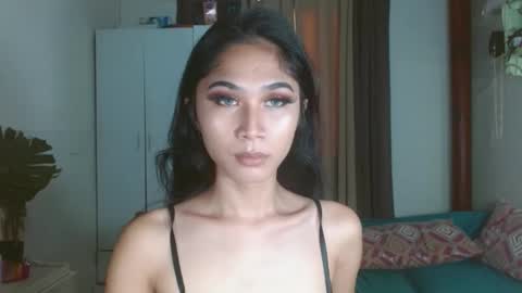 angela online show from February 13, 2025, 10:54 pm