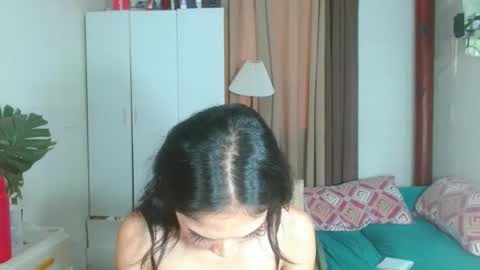 angela online show from March 4, 2025, 4:27 am