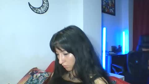 Snapshot of angela_mis chatting on April 17, 2026, 4:37 am Angela online show from April 17, 2026, 4:37 am