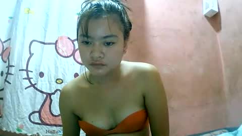 Snapshot of angela_rose12345 chatting on February 15, 2026, 7:32 pm angela_rose12345 online show from February 15, 2026, 7:32 pm