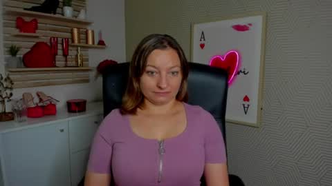Snapshot of angela_samt chatting on July 8, 2026, 5:45 am Angela online show from July 8, 2026, 5:45 am