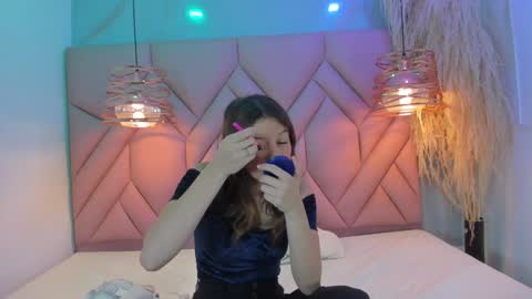 ANGELA online show from December 12, 2024, 12:22 pm