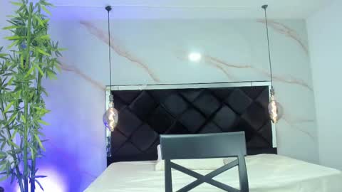 ANGELA online show from October 7, 2025, 12:13 pm