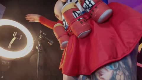 Angela Cianuro online show from October 7, 2025, 3:14 am