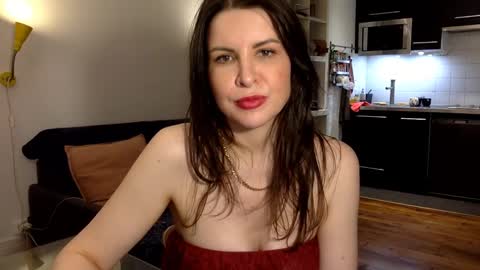 Angela online show from December 31, 2024, 9:39 pm