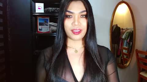 Angela online show from February 4, 2025, 10:24 pm