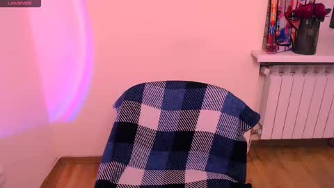 Snapshot of angelalice_ chatting on February 25, 2026, 7:51 am Alice online show from February 25, 2026, 7:51 am