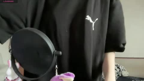 Angela online show from October 14, 2025, 6:47 am