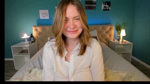 angelawallace online show from February 7, 2025, 2:47 pm