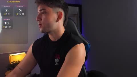 angelbell19 online show from November 19, 2025, 1:16 am