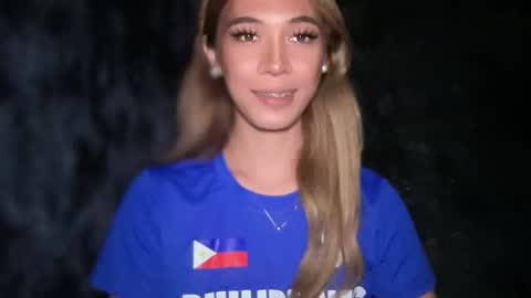 Snapshot of angelbrooke_ chatting on November 28, 2025, 5:04 pm Angel online show from November 28, 2025, 5:04 pm