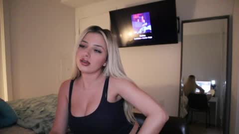 Snapshot of angelcookie chatting on June 2, 2026, 6:48 am angelcookie online show from June 2, 2026, 6:48 am