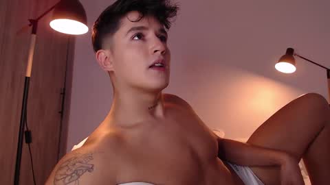 Angel online show from February 7, 2025, 9:58 pm